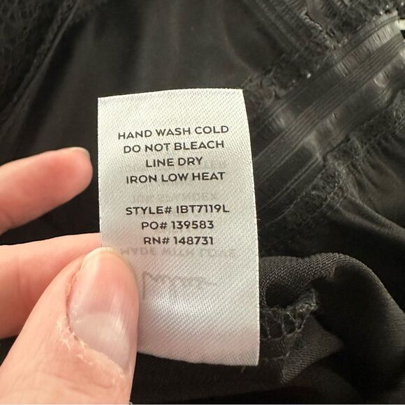 Lulu’s Casita Black Sheer Lace Long Sleeve Bodysuit Size Medium Sexy Party Club - Picture 10 of 16